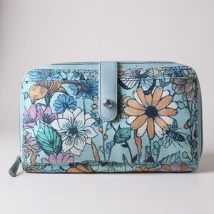 🌸 Sakroots Aqua Floral Zip Around Wallet 🌸